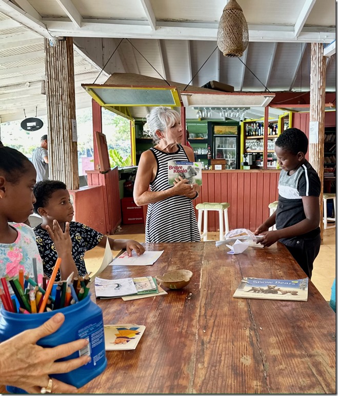 70328001532__FF3BEF58-F075-4F9B-9C9F-F45B305EB7E5